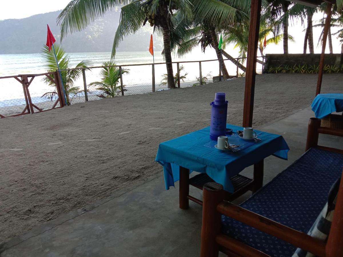 Bucana Beachfront Guesthouse El Nido Eksteriør billede